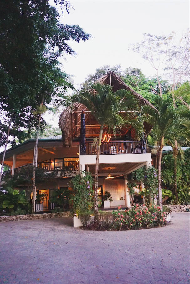 F8670AF4-F38C-4093-8430-554A65DFA79E